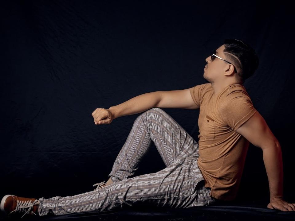 AndrewJay - Live Sex Cam - 17000054