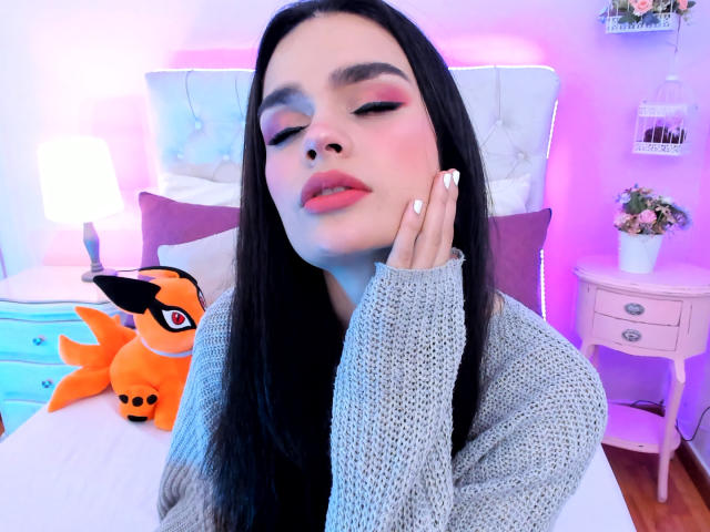 CharlotteBroown - Live Sex Cam - 17003186