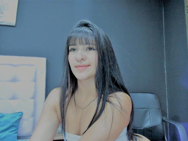 AlisMariani - Live porn &amp; sex cam - 17004854