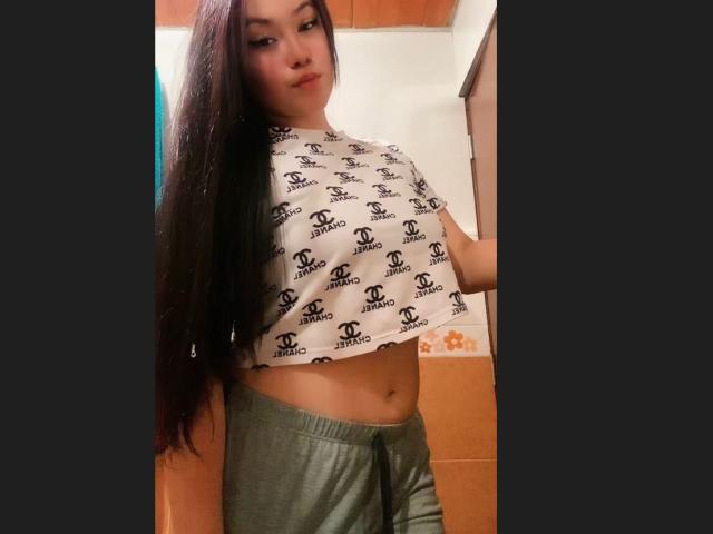 NikkiRous - Sexe cam en vivo - 17008066