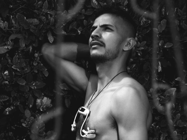 CuriousSkinnyX - Sexe cam en vivo - 17016618