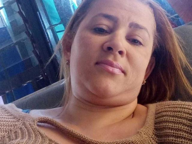 MerlinaLatina - Sexe cam en vivo - 17021558