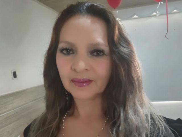 CharllotteGrey - Live porn &amp; sex cam - 17023662