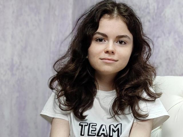 TinaRedly - פורנו בשידור חי ומצלמת סקס - 17033178