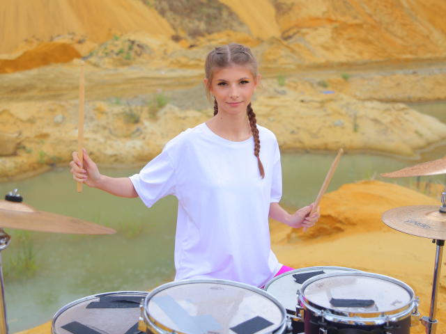 AudreyBarlow - Sexe cam en vivo - 17034698