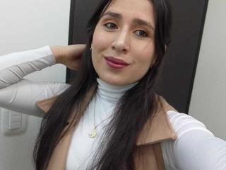 EmmilyPark - сексуальная веб-камера в реальном времени - 17035942