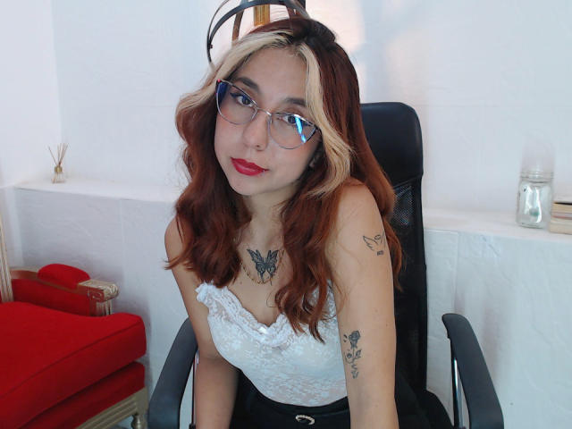 WandaLewis - Live porn &amp; sex cam - 17037426