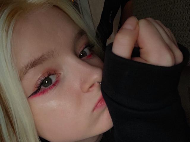 LaPochka - Live sex cam - 17040354