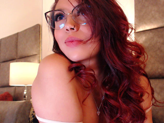 EmilyDurand - сексуальная веб-камера в реальном времени - 17040434