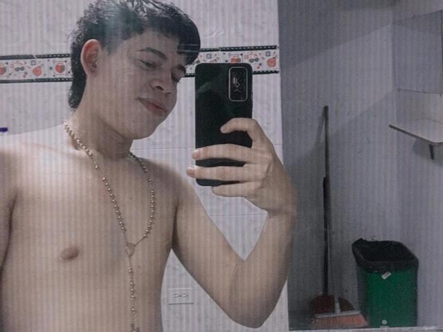 YoungLatinCock - Live porn &amp; sex cam - 17044902