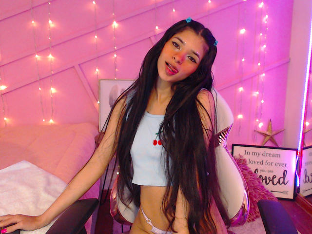 LisaBrunett - Live porn &amp; sex cam - 17049934