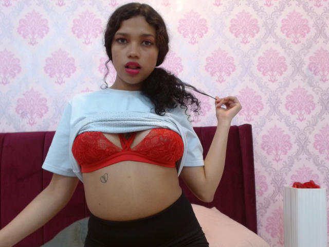 StefannyCambell - Élő pornó és szexkamera - 17050394