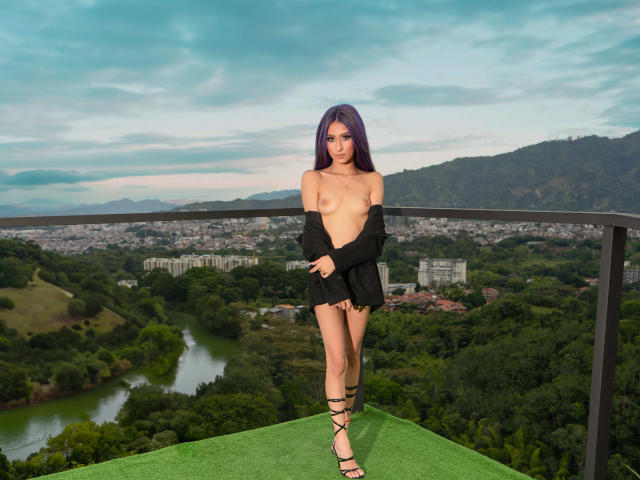 JuliaJobs - פורנו בשידור חי ומצלמת סקס - 17055826