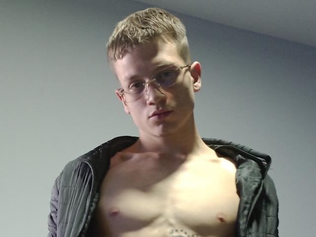 Gudrum - Live porn &amp; sex cam - 17064382