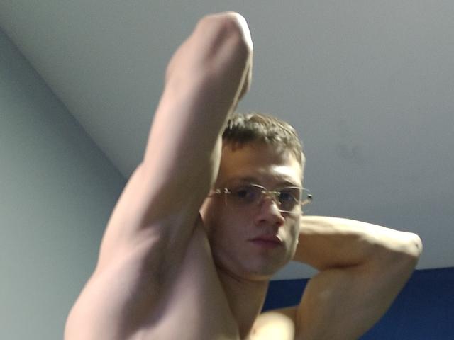 Gudrum - Live porn &amp; sex cam - 17064390