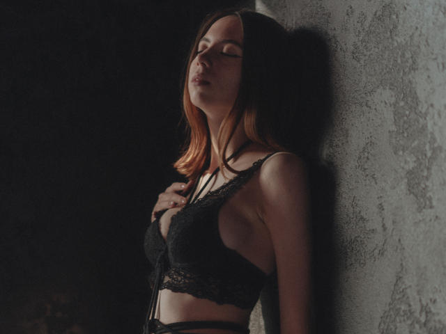 AllieHazie - Live porn &amp; sex cam - 17068530