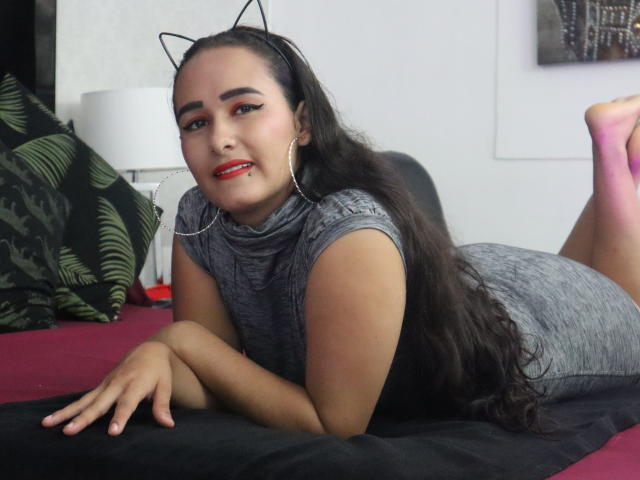 GabbyKnox - Live sexe cam - 17070290