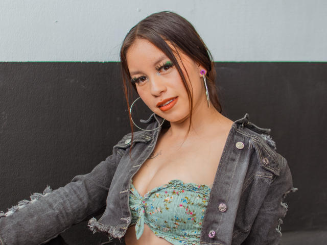 MarieMoore - Live porn &amp; sex cam - 17071798