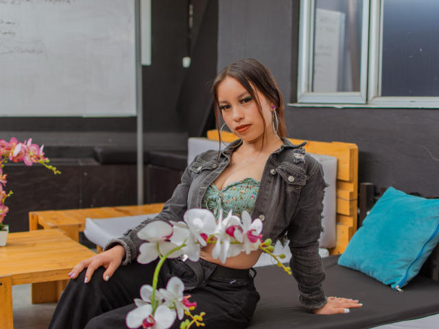 MarieMoore - Live porn &amp; sex cam - 17071806