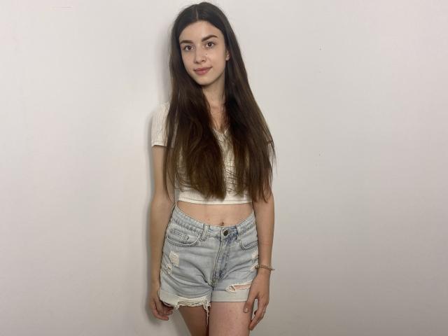 CarolinaBensy - Live Sex Cam - 17072522