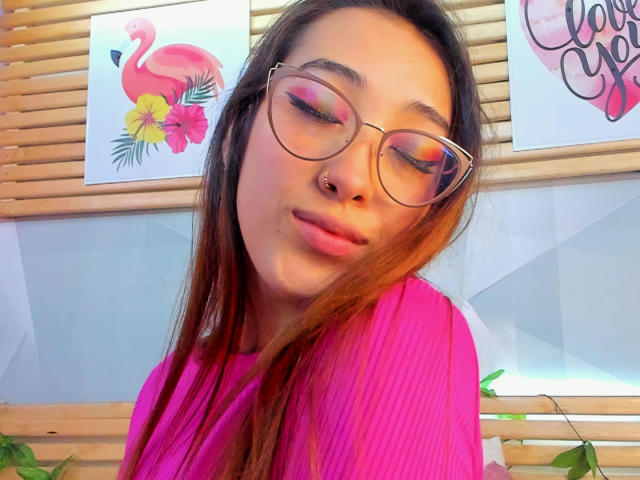 LynaMiller - сексуальная веб-камера в реальном времени - 17077778