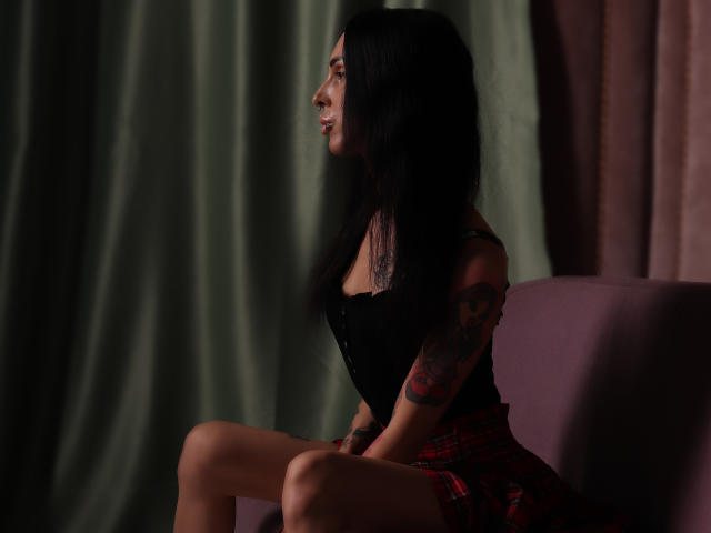 MailaNurmi - Live porn &amp; sex cam - 17081998