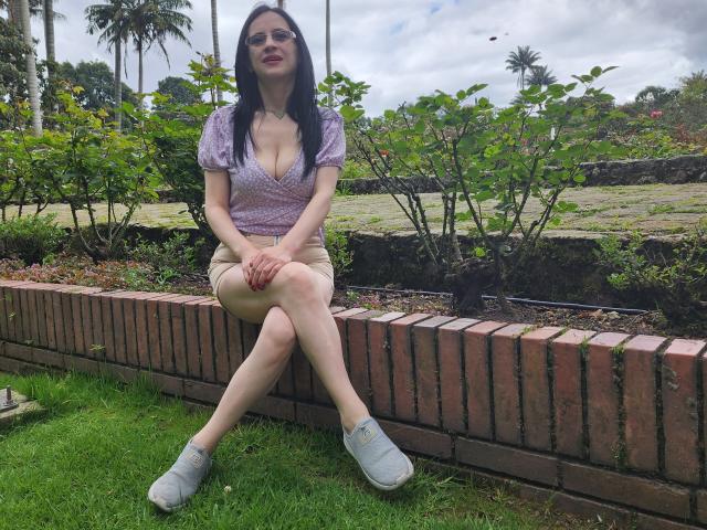 AlanaMoneth - Live porn &amp; sex cam - 17083658