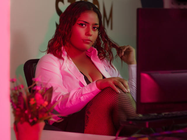 ChloeHills - Live sex cam - 17092762