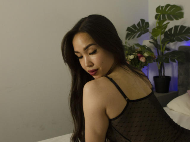 LinaMuhn - сексуальная веб-камера в реальном времени - 17096874