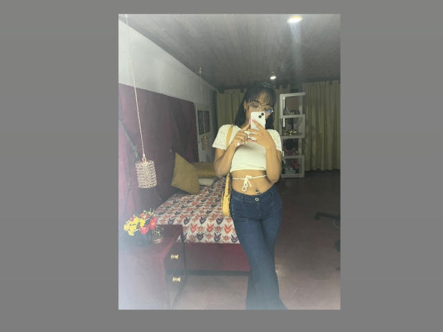 MelanyScoth - Camera khiêu dâm &amp; quyến rũ trực tiếp - 17105234