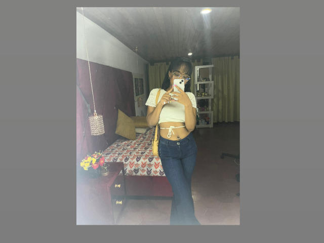 MelanyScoth - Camera khiêu dâm &amp; quyến rũ trực tiếp - 17105246