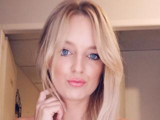 ChauChaude - Live Sex Cam - 17108182