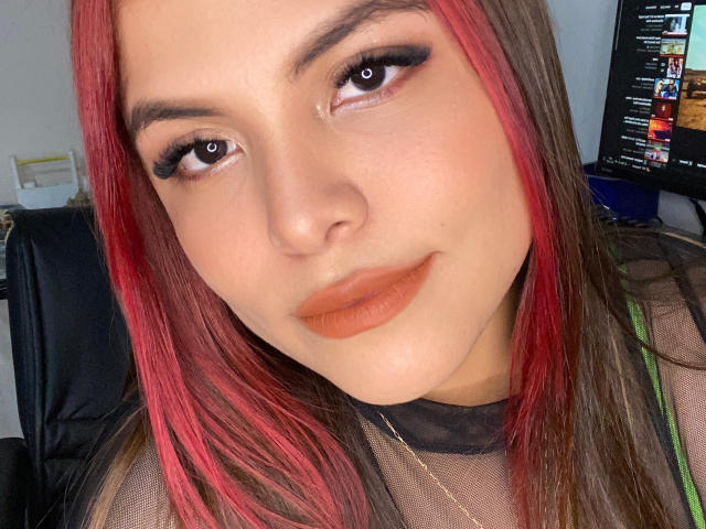 LuciaRobertz - Live sexe cam - 17110222