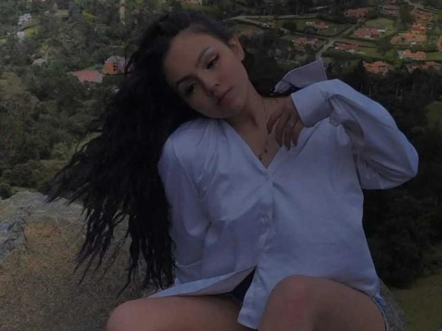 HaleiBeckham - сексуальная веб-камера в реальном времени - 17117394