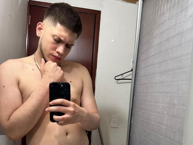 SebastiianMaxime - Porno na żywo i seks kamera - 17118538