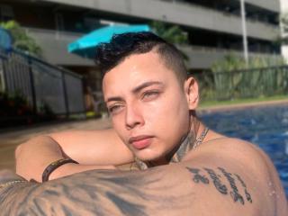 ZackRoss - Live sex cam - 17120678