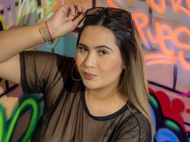 AlysonMyers - Porno na żywo i seks kamera - 17121714