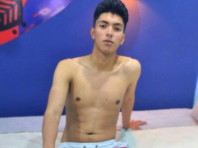 AxelRoous - Sexe cam en vivo - 17126750
