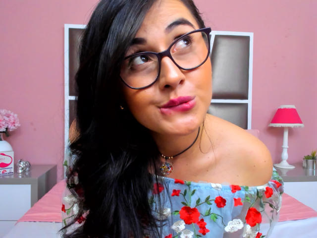 FrancheskaPierce - Live porn &amp; sex cam - 17127878