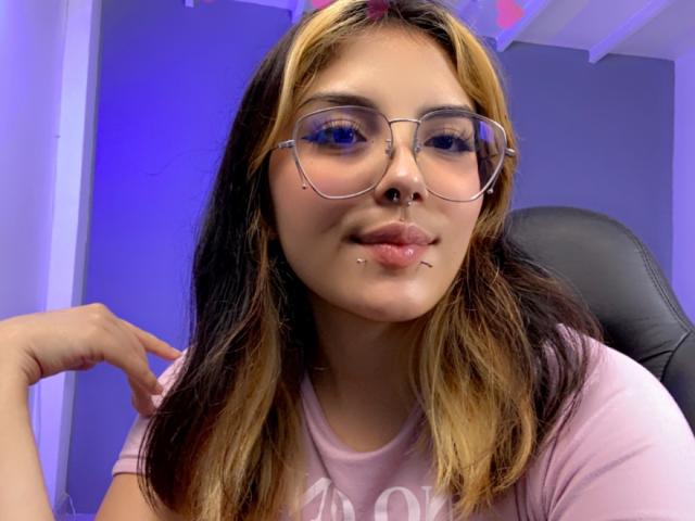 CamilleRossi - сексуальная веб-камера в реальном времени - 17127898