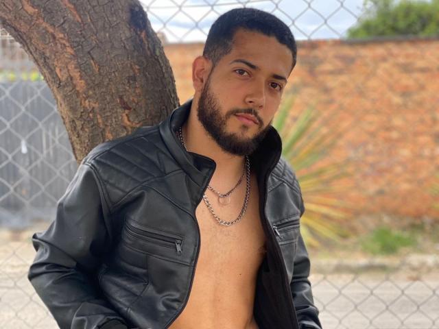 LuxuryMenBig - Live sexe cam - 17134834