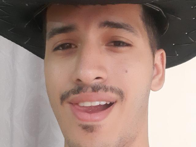 LuxuryMenBig - Live sexe cam - 17134894