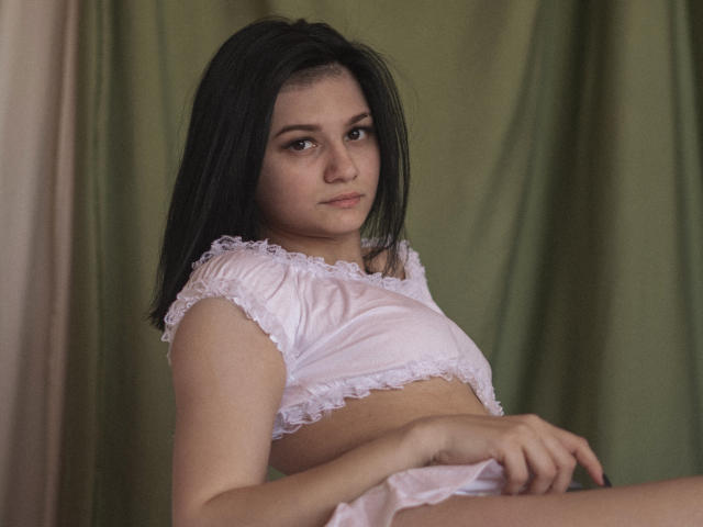 SolaZola - сексуальная веб-камера в реальном времени - 17137094