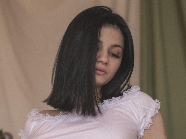 SolaZola - сексуальная веб-камера в реальном времени - 17137102