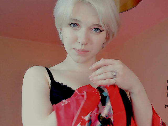 FirstSnoow - Live sex cam - 17138562