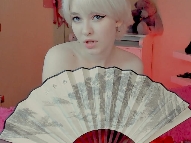 FirstSnoow - Élő pornó és szexkamera - 17138718