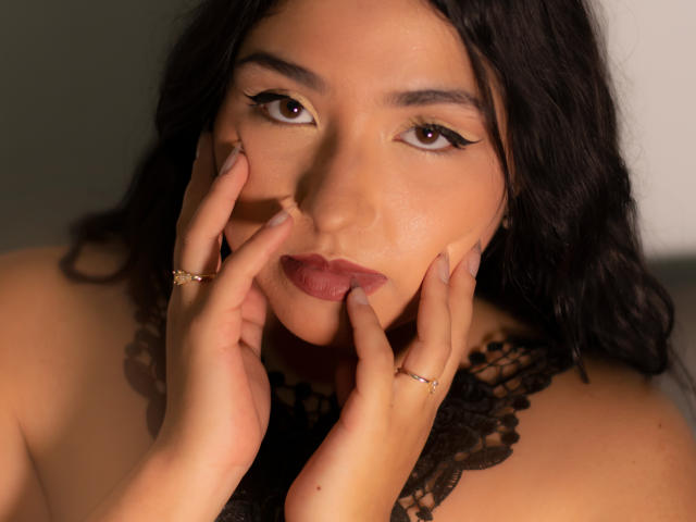 EmilyScoott - Live sexe cam - 17138934