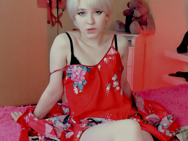 FirstSnoow - Élő pornó és szexkamera - 17139282