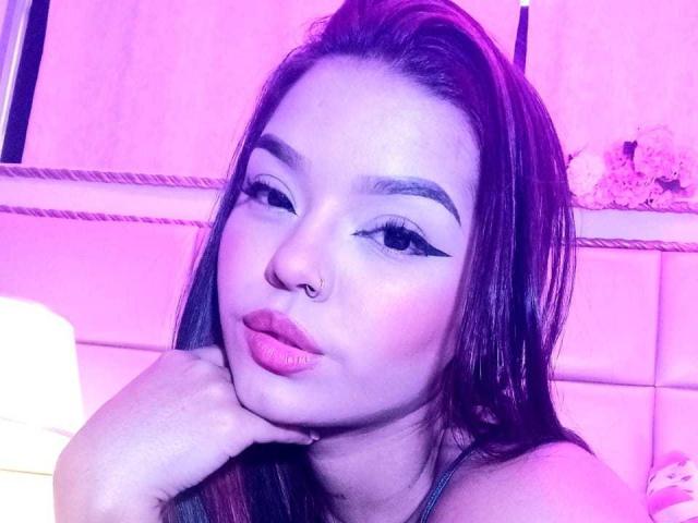 EmiilyBrowm - Sexe cam en vivo - 17141102