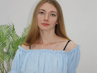 LucyGordon - Live porn &amp; sex cam - 17141998